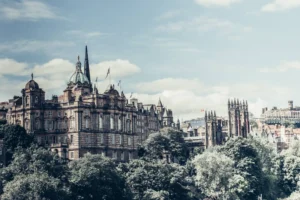 Descubrir Edimburgo en un viaje por carretera y en furgoneta: Guía Completa